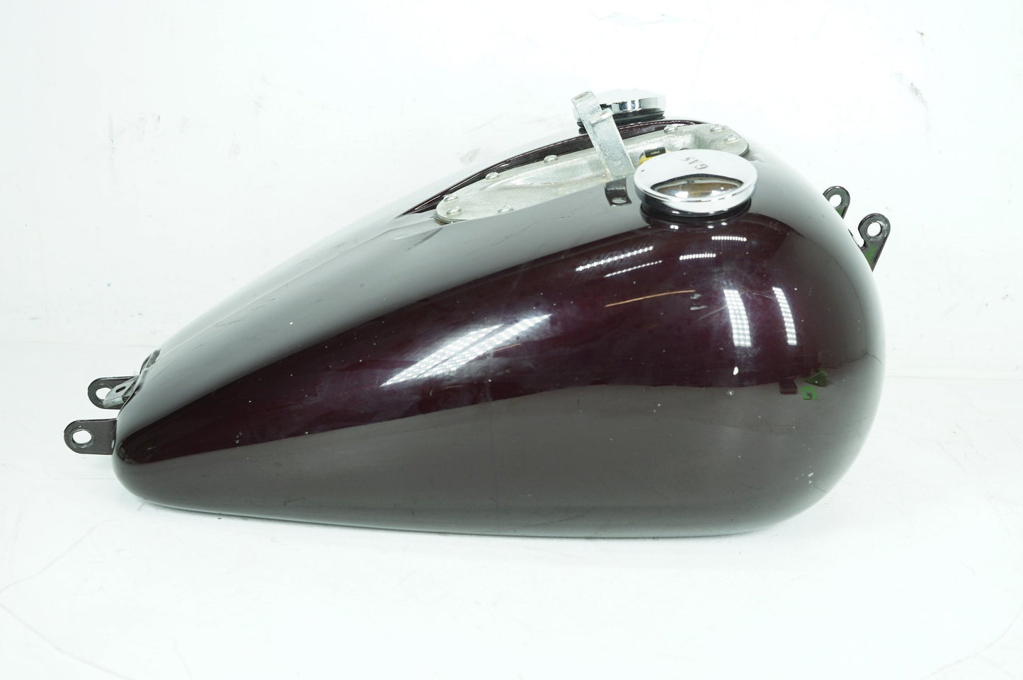 1999 - 2006 Harley-Davidson Dyna Street Bob Gas Gasoline Fuel Tank Reservoir  61597-06