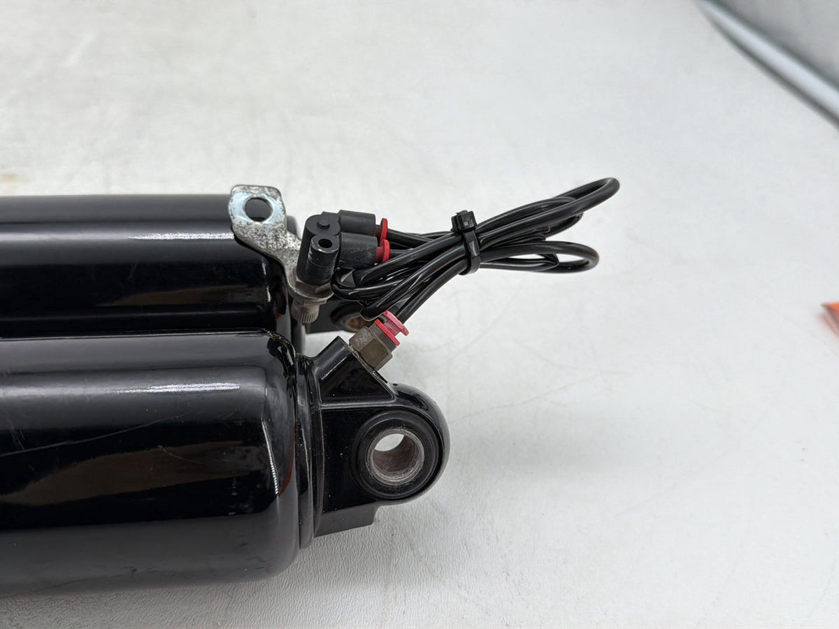 2007 Harley Electra Glide Touring Ultra OEM Rear Left Right Shock Absorbers 13"