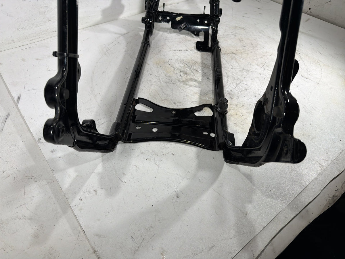 2011 Harley Electra Glide Touring Ultra OEM Body Main Frame Chassis SLVG