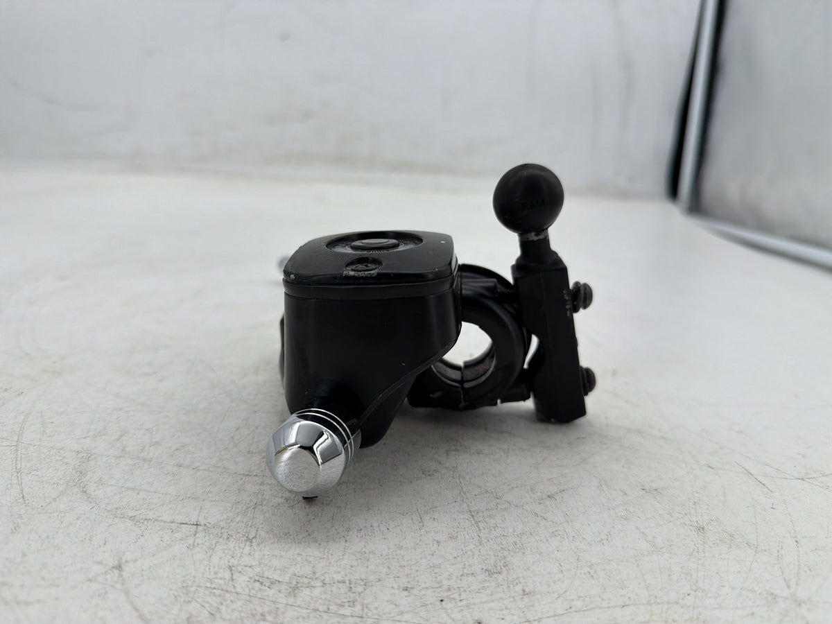 2004 Harley Electra Glide Touring Ultra OEM Front Right Brake Lever Master Cylinder