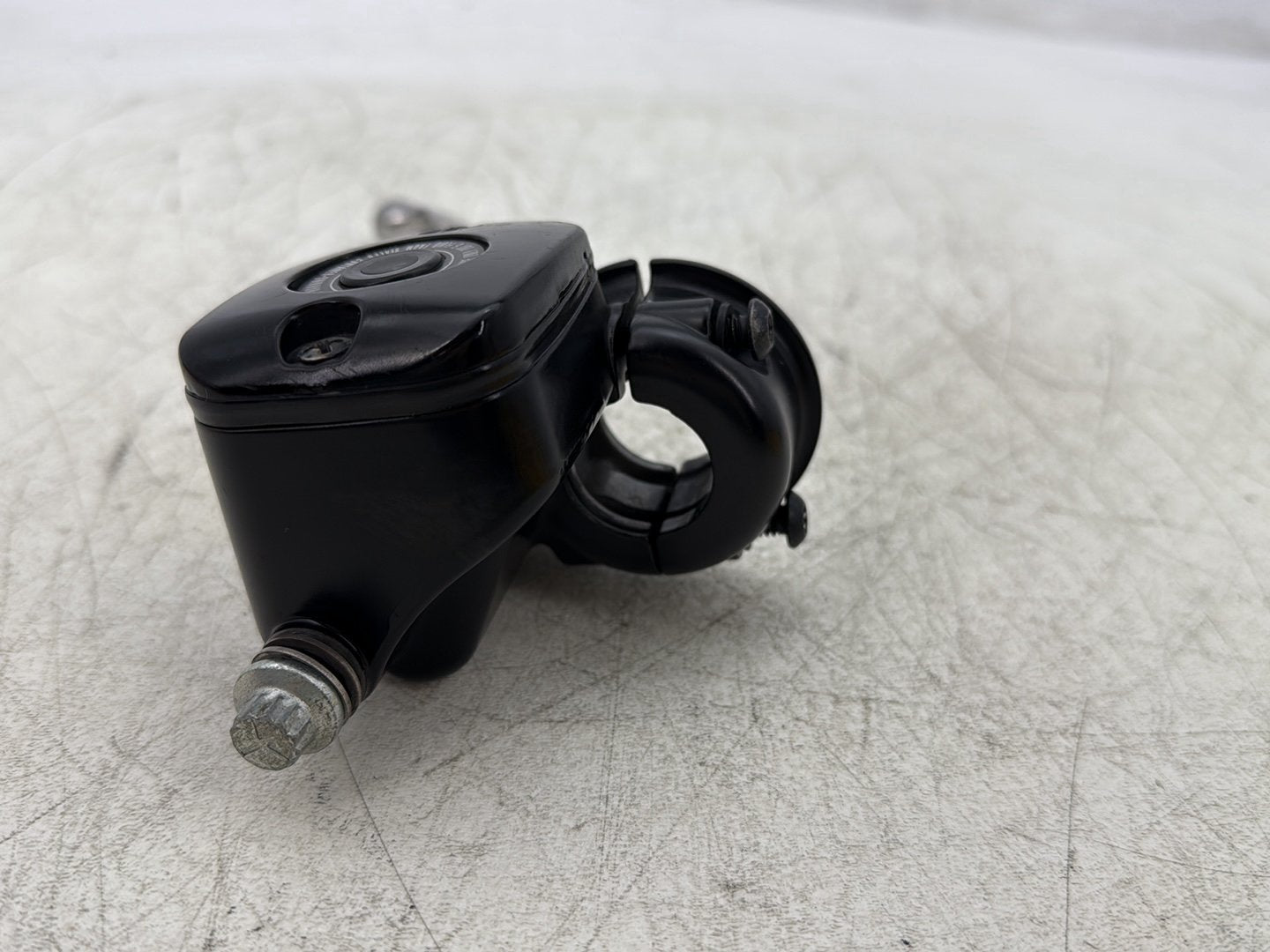 1998 Harley Touring FLHTCUI Electra Glide Ultra OEM Front Right Brake Lever Master Cylinder