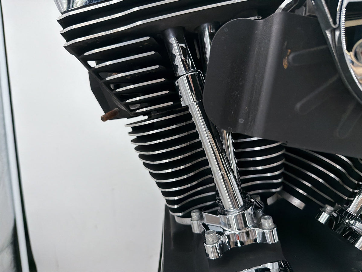 2010 Harley Street Glide Touring FLHX OEM EFI Twin Cam 96 Engine Motor 22K