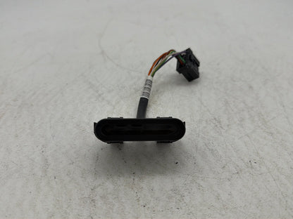 13 Harley Street Glide Touring FLHX OEM Dash Indicator Lamp Wire Plug 68789-96A