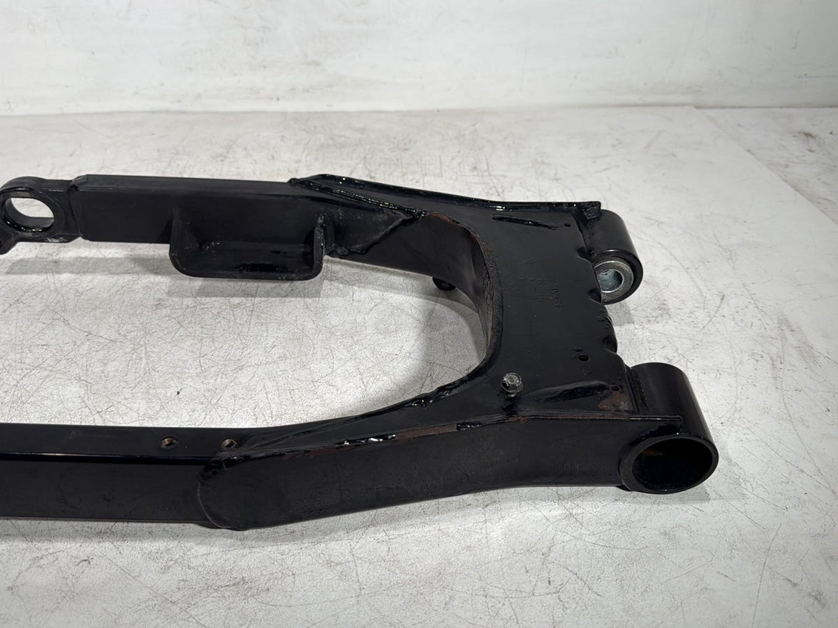 2005 Harley Road King Touring Police OEM Rear Fork Swingarm Swing Arm