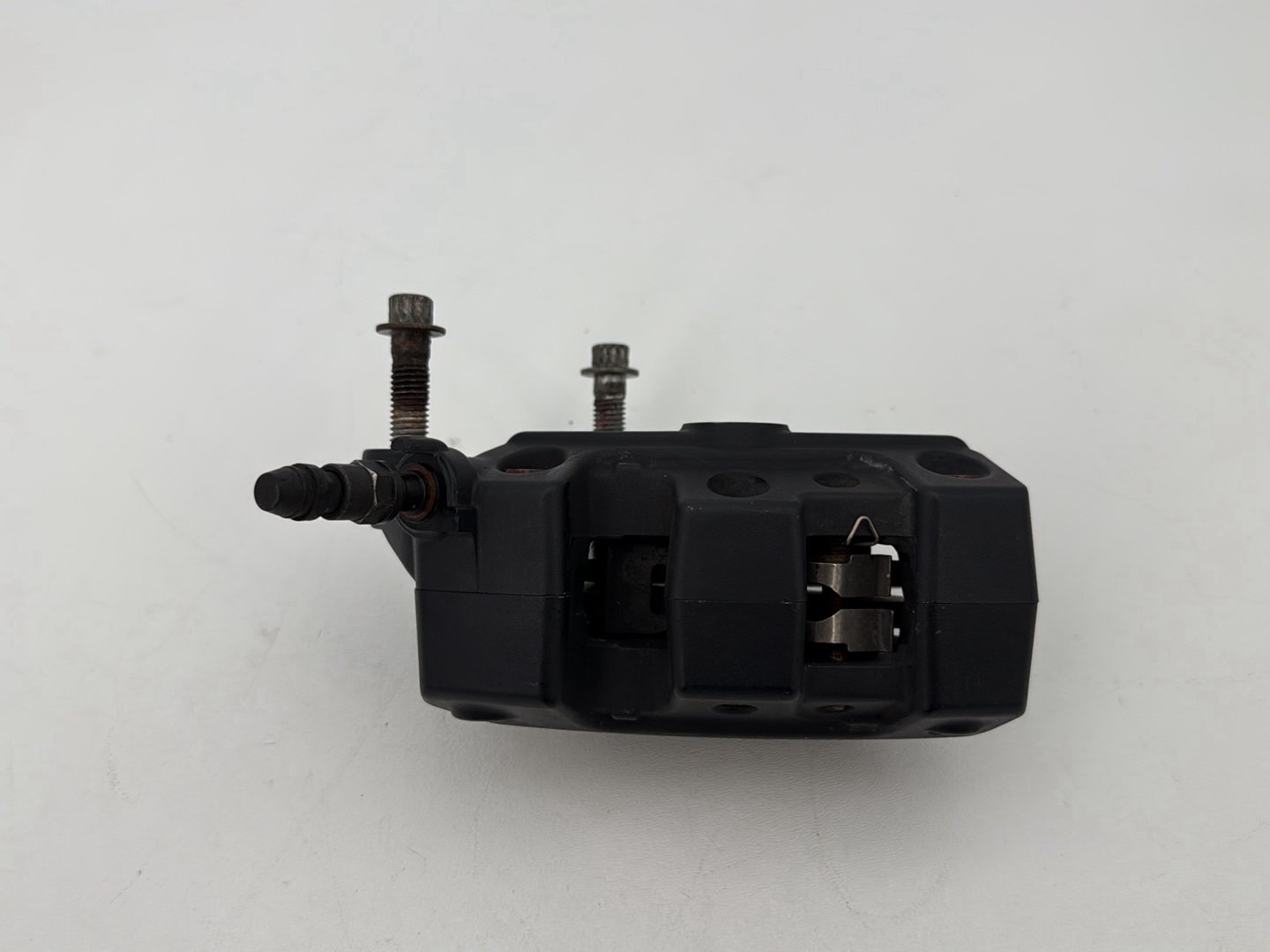 2013 Harley Street Glide Touring FLHX OEM Front Left 1 Brake Caliper