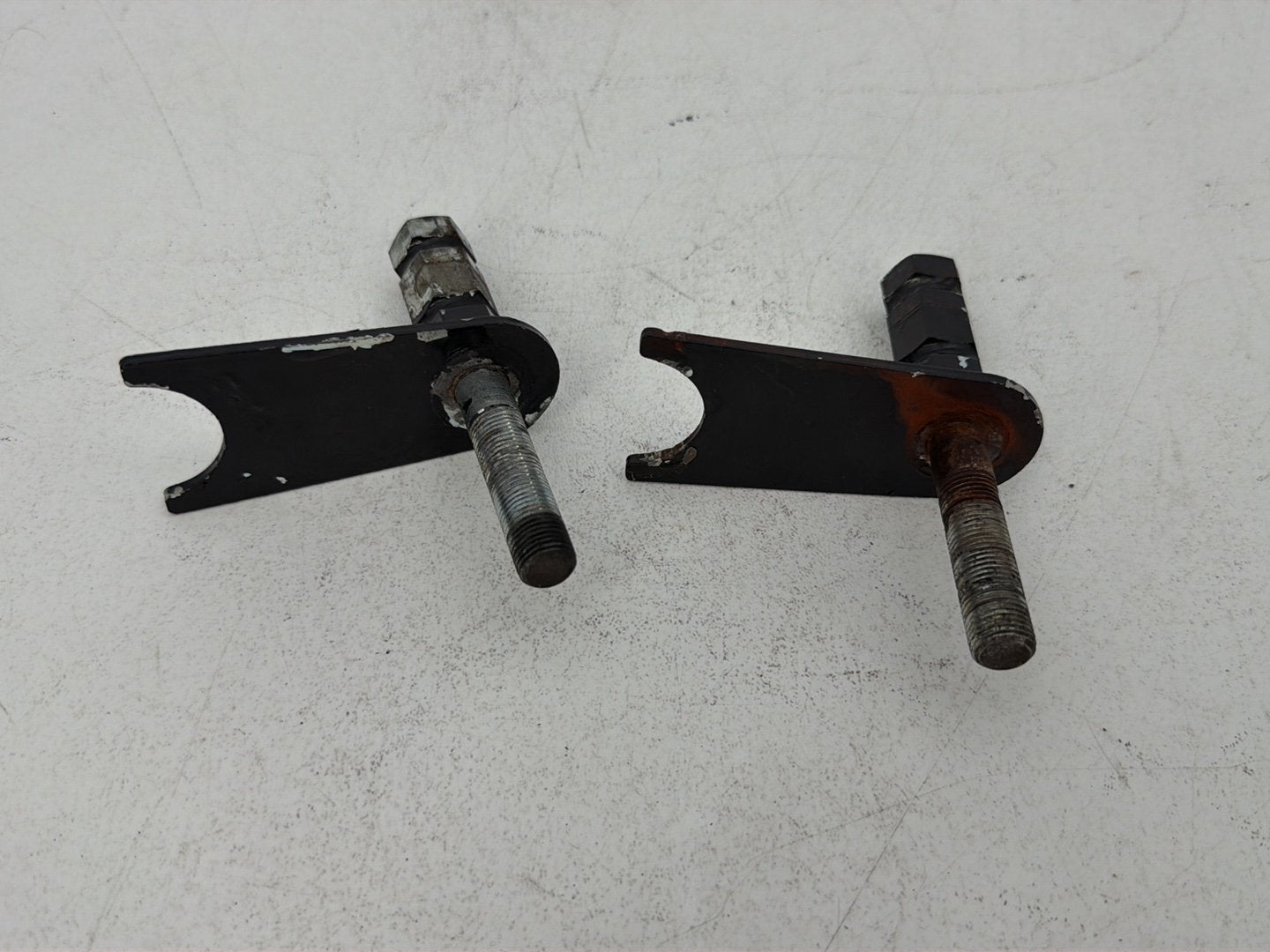 1986 - 1998 Harley-Davidson Softail Heritage Classic Left Right Foot Rest Peg Support Bracket docking hardware kit