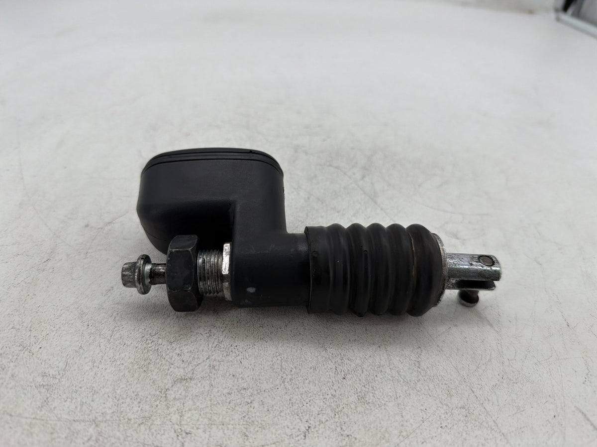 2006 Harley Street Glide Touring FLHX OEM Rear Brake Master Cylinder Reservoir