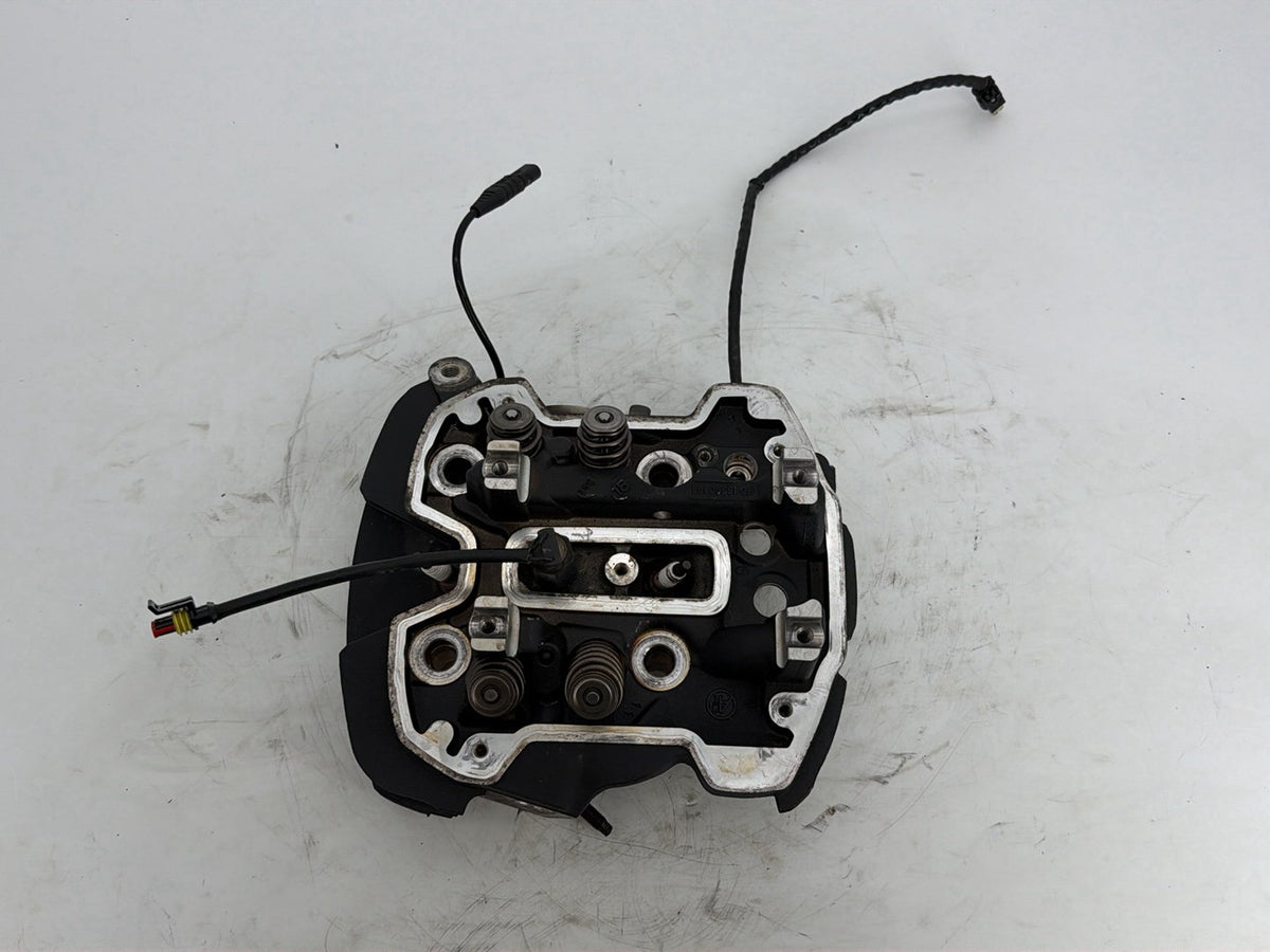 2019 Harley Touring FLHT Electra Glide OEM Rear Twin Cam Engine Cylinder Head