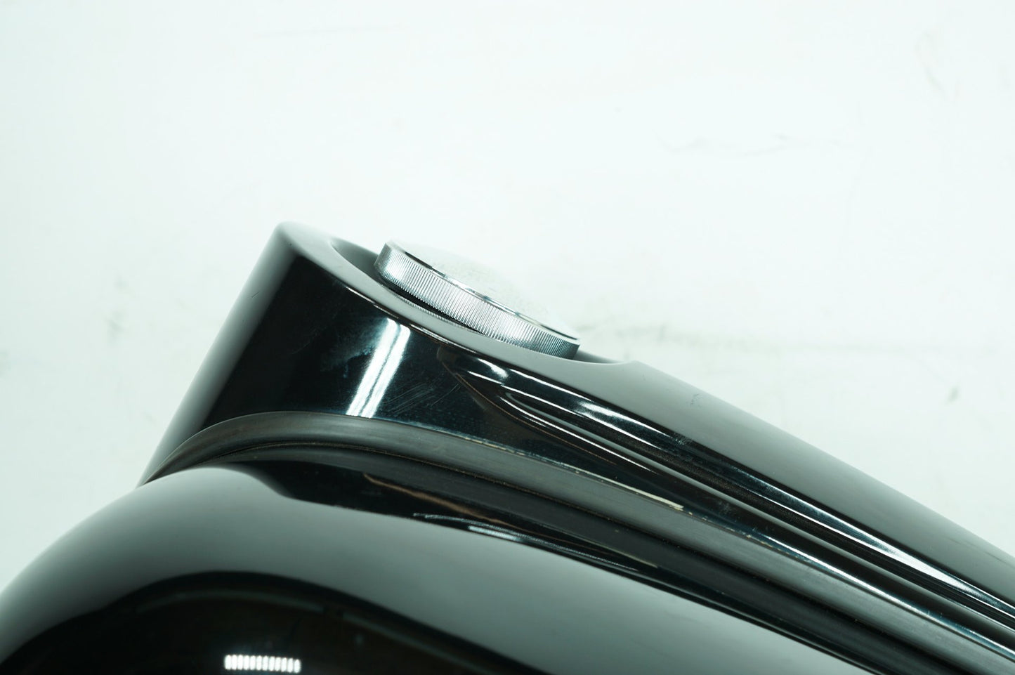 2007 - 2012 Harley-Davidson Touring Electra Glide Classic Gas Gasoline Fuel Tank Reservoir  61356-03