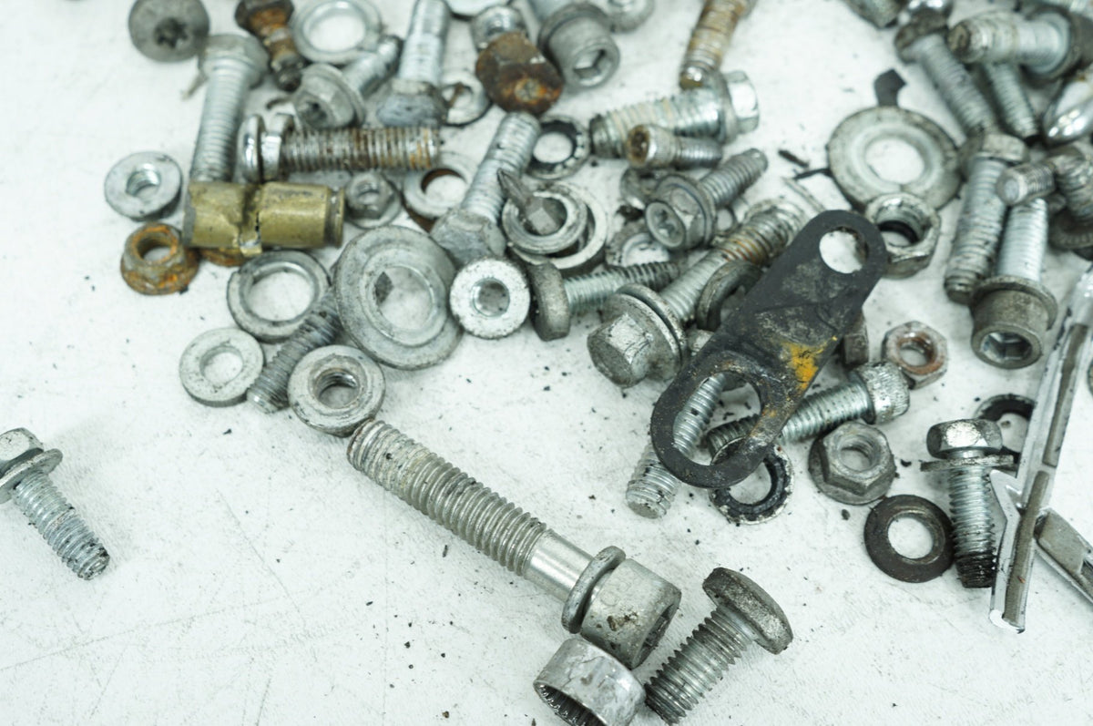 2010 Harley-Davidson Touring FLHX - Hardware Bolts Nuts & Brackets