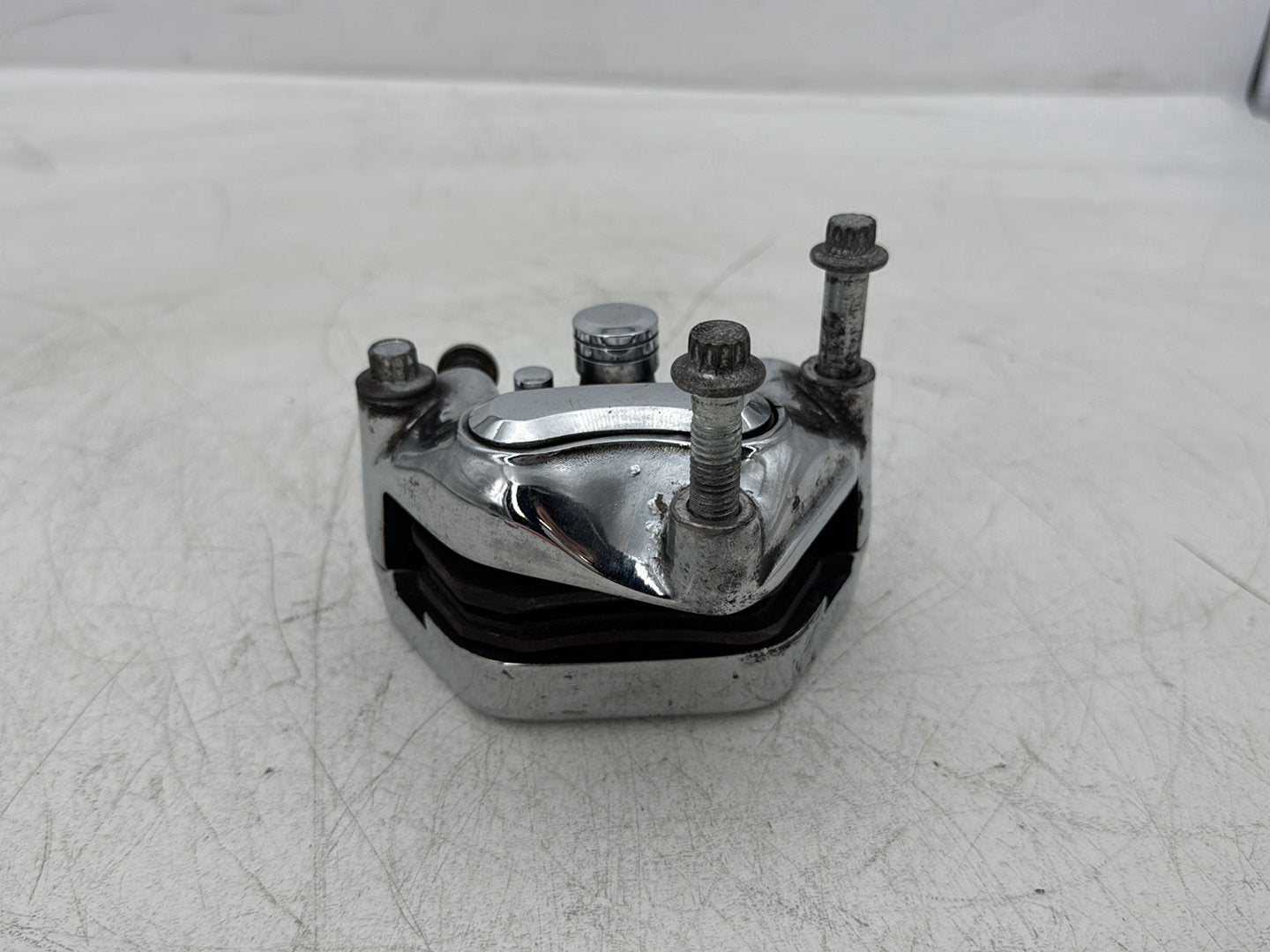2006 Harley Electra Glide Touring Classic FLHTCI OEM Front Right 1 Brake Caliper