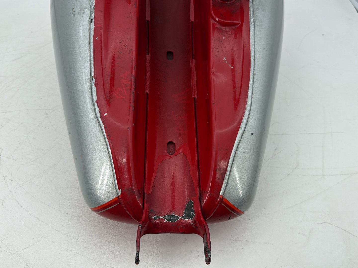 2005 Harley Sportster XL883C 883 Custom OEM Fuel Gas Tank Gasoline Reservoir