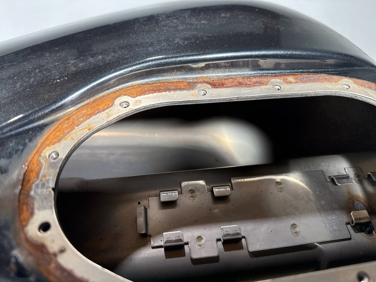 2005 Harley Dyna Super Glide Custom FXDC OEM Fuel Gas Tank Gasoline Reservoir