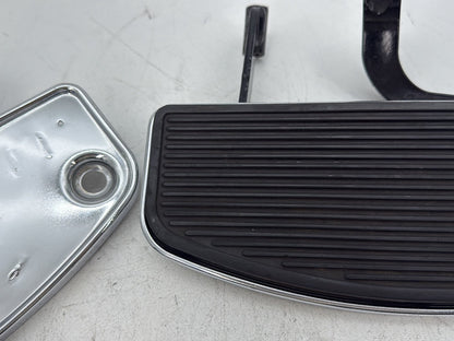2018 Harley Electra Glide Touring Ultra FLHTCU OEM Left Right Driver & Pass Floorboard Foot Rest