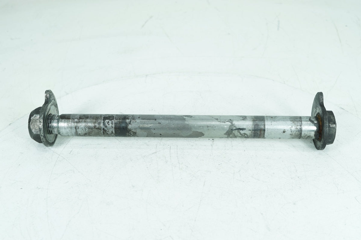 2007 Harley Touring SE CVO Electra Screamin Eagle OEM Rear Wheel Axle Bolt Shaft