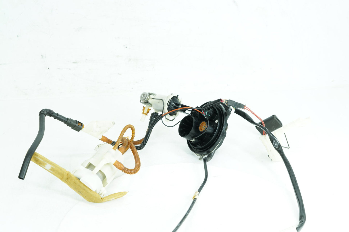 2007 - 2012 Harley-Davidson Touring Electra Glide Ultra Fuel Pump Gas Gasoline Petrol Sending 62908-08