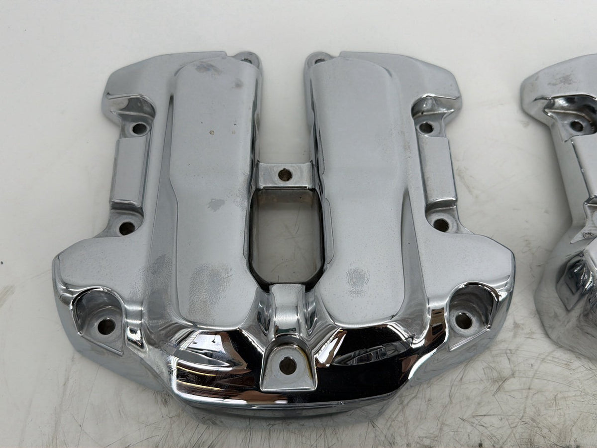 2017 Harley Touring FLHXS Street Glide OEM Twin Camshaft Cam Cover Chrome