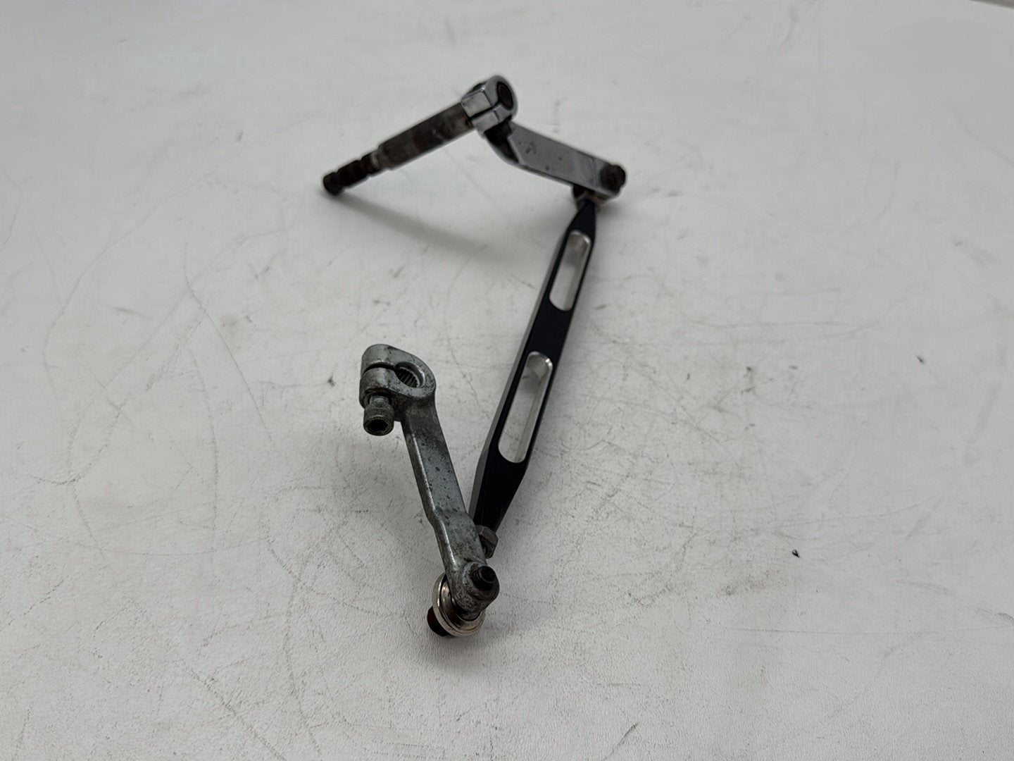 2006 Harley Touring FLHTCI Electra Glide Classic OEM Gear Shifter Lever w/ Rod linkage
