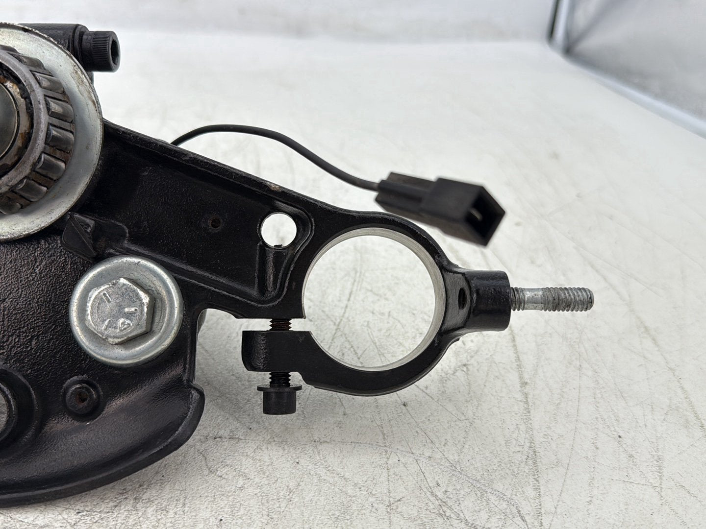 2016 Harley Road King Touring FLHR OEM Front Fork Upper Triple Tree Clamps