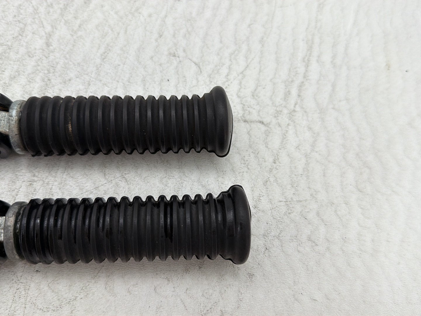 2011 Harley Heritage Softail Classic FLSTC OEM Left & Right Step Foot Rest Pegs