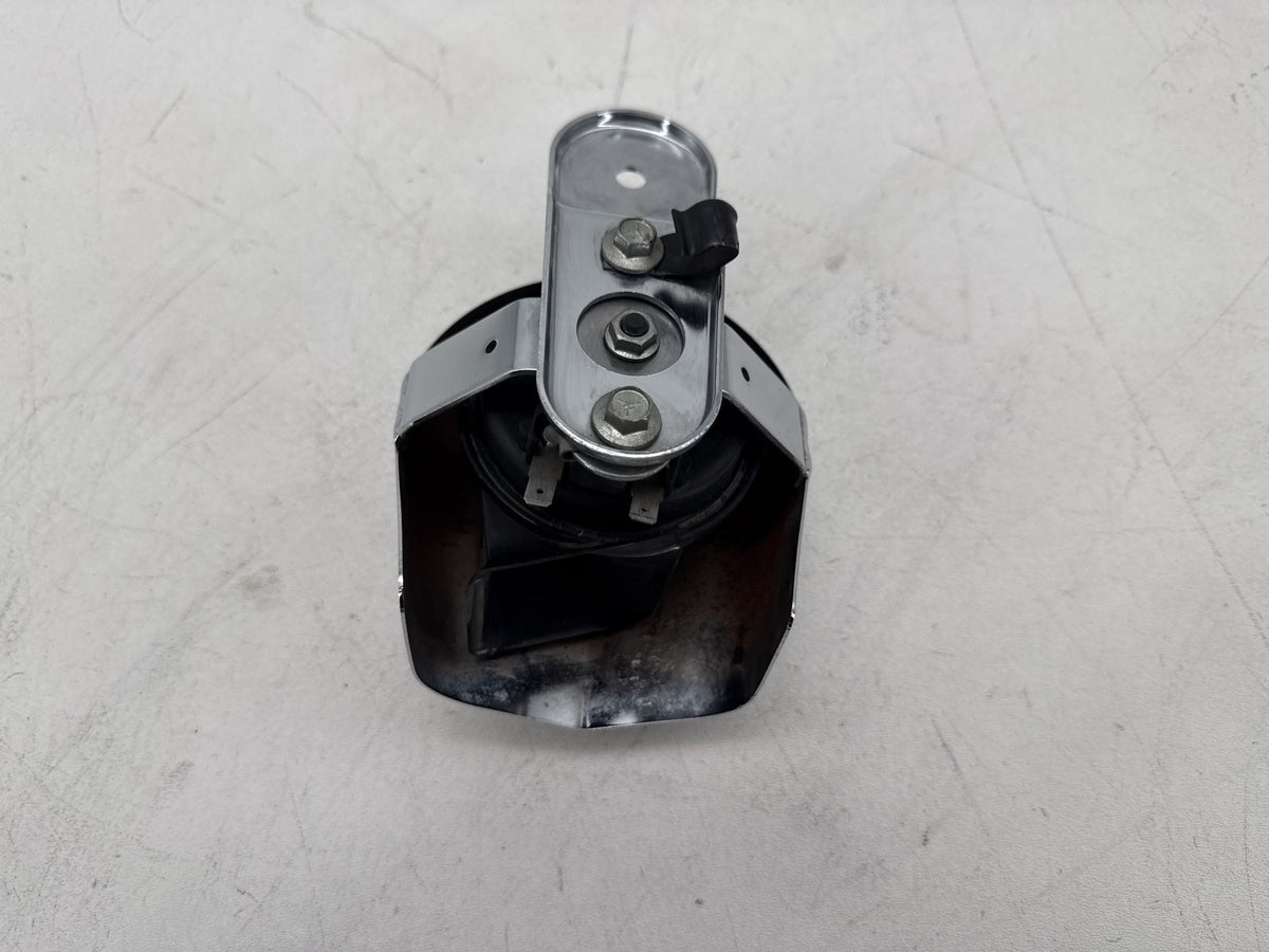 2009 Harley Electra Glide Touring Ultra OEM Signal Horn Klaxon Beep 69060-90F