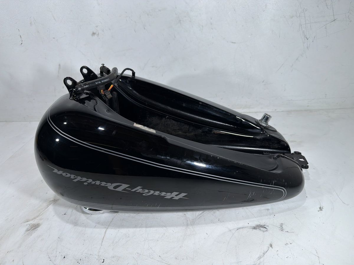 2006 Harley Softail Deuce FXSTDI OEM Fuel Gas Tank Gasoline Reservoir 62082-00C