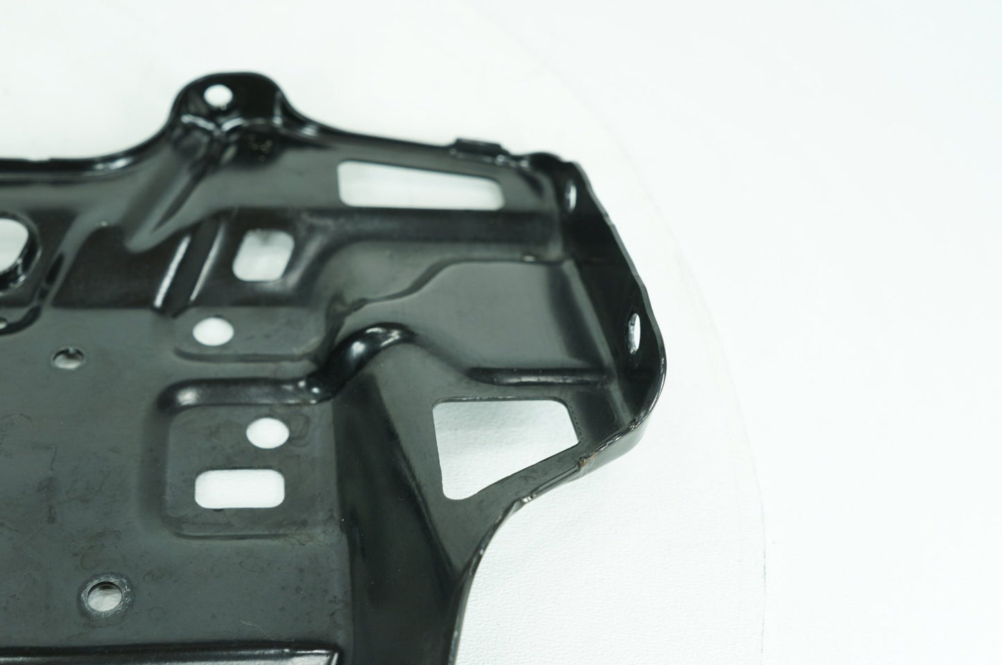 2007 - 2016 Harley-Davidson Touring Street Glide Inner Fairing Mount Support Bracket 57000186