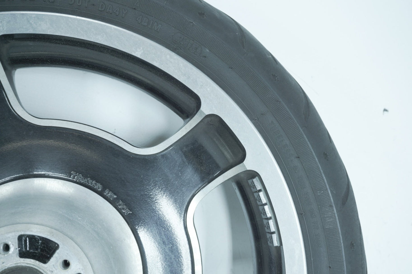 2007 - 2011 Harley-Davidson Touring Street Glide Front & Rear Wheel Rim Tire 47871-10
