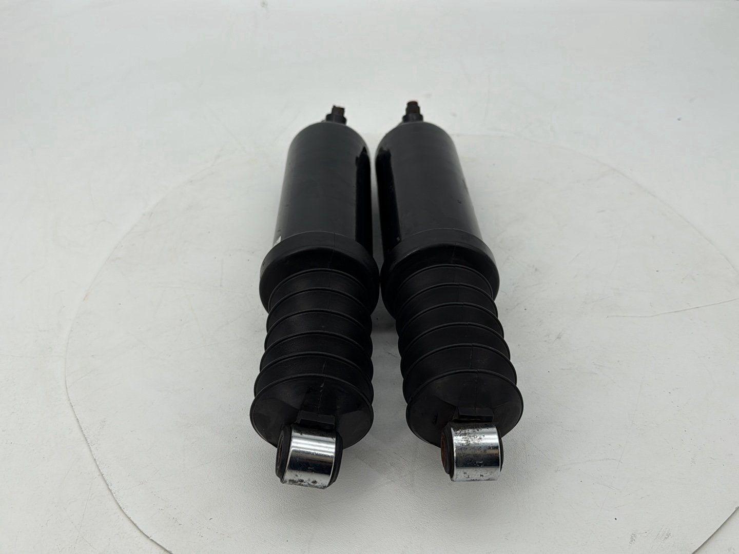 1999 - 2006 Harley-Davidson Touring Electra Glide Rear Left Right Shock Absorbers 54565-97C
