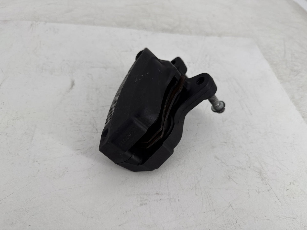 2013 Harley Street Glide Touring FLHX OEM Front Left 1 Brake Caliper