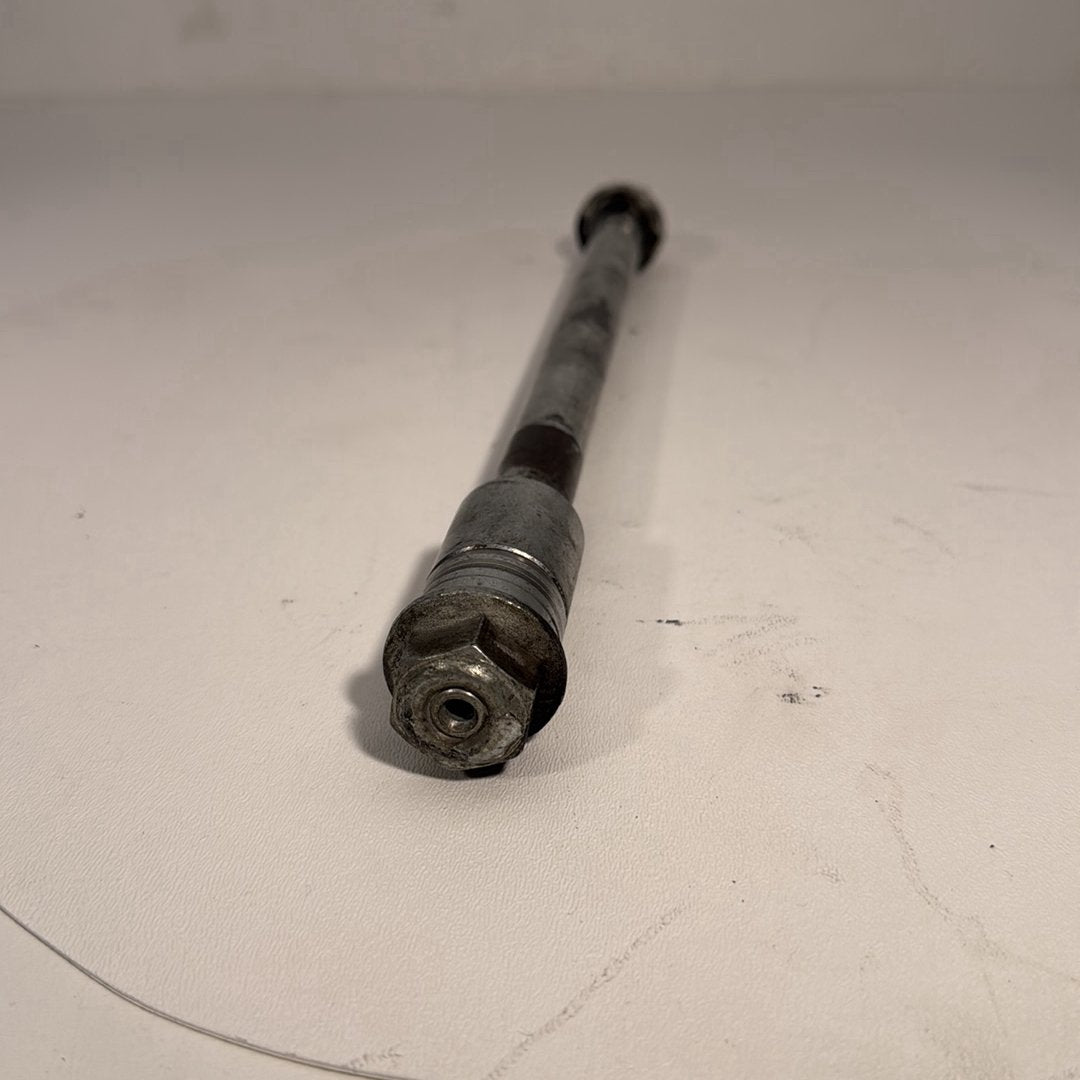 1984 - 1998 Harley-Davidson Touring Road King Police Rear Wheel Axle Bolt Shaft  	41110-79A