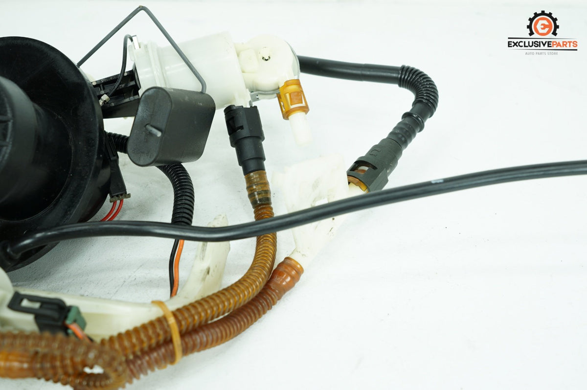 2010 Harley Touring FLHTCU Electra Glide Classic OEM Fuel Pump Gas Gasoline Petrol Sending