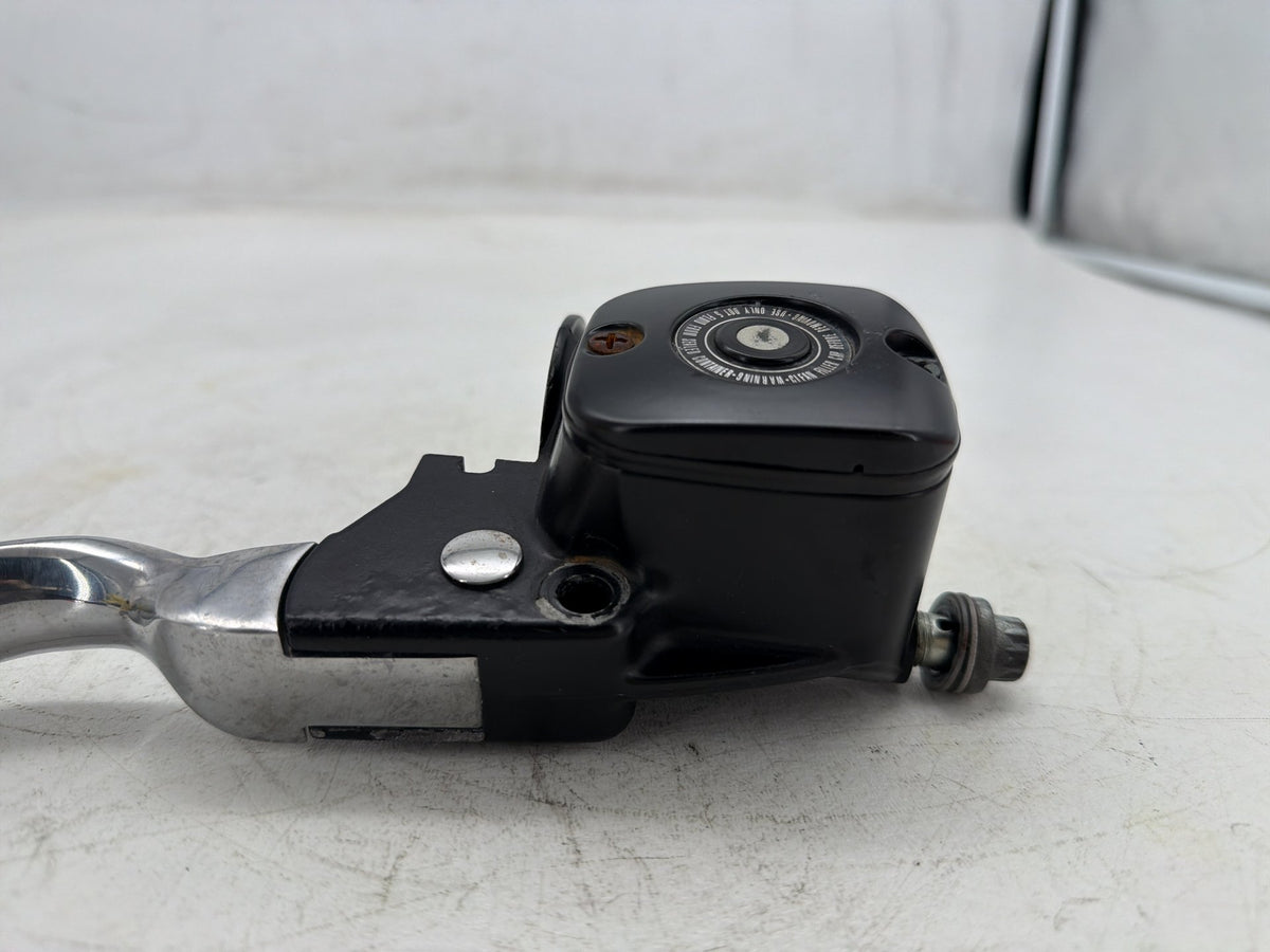 2001 Harley Softail Deuce FXSTD OEM Front Right Brake Lever Master Cylinder
