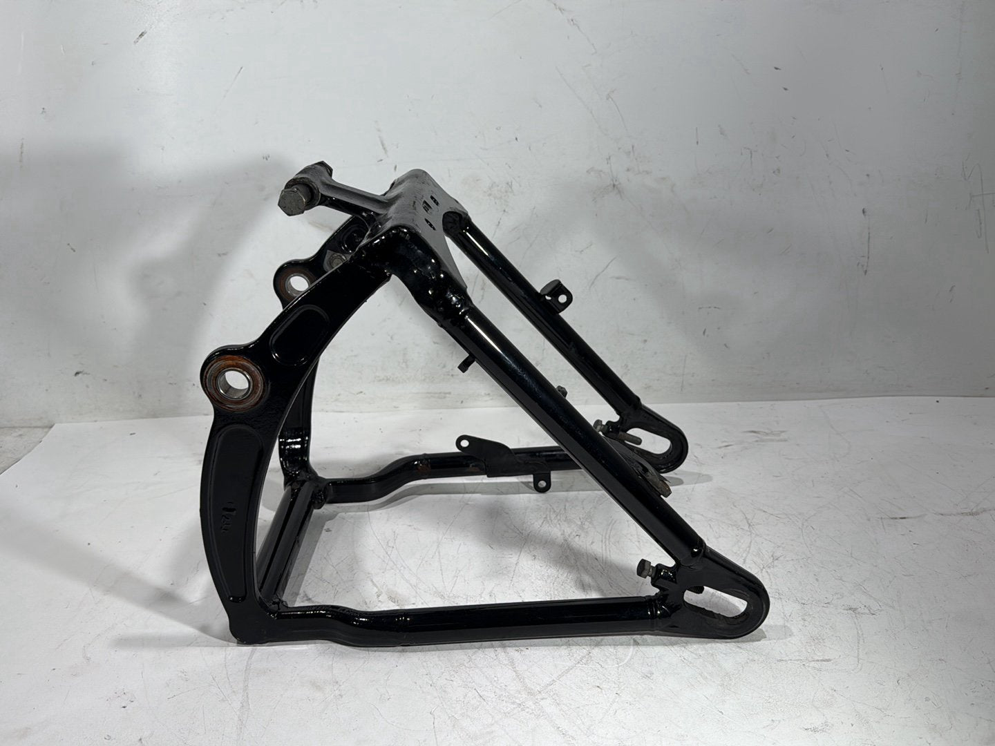 2011 Harley Heritage Softail Classic FLSTC OEM Rear Fork Swingarm Swing Arm