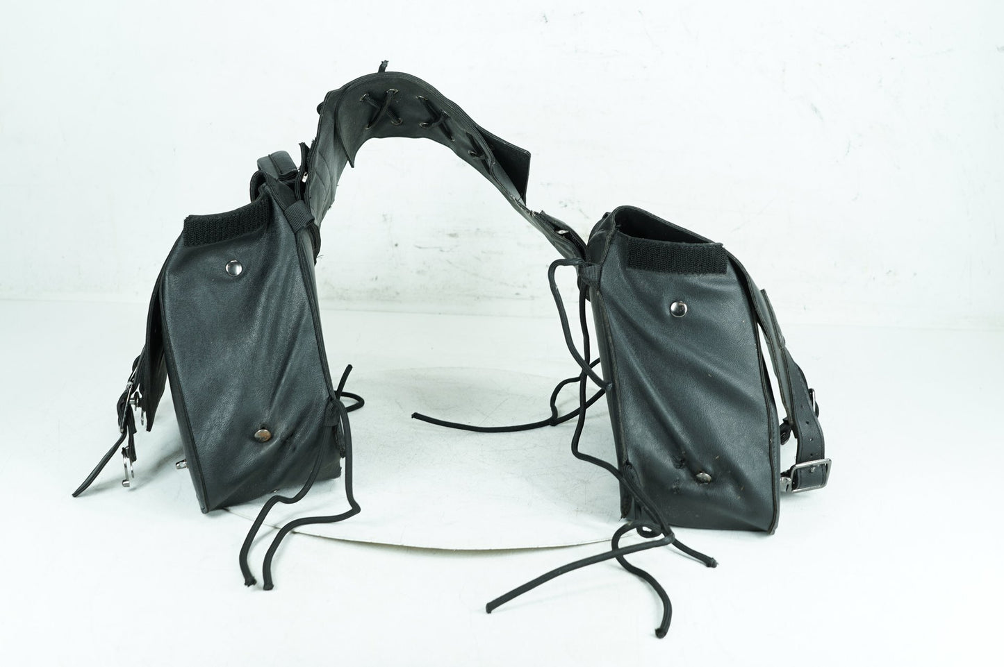 2007 - 2017 Harley-Davidson Dyna Street Bob Rear Left Right Saddlebags Luggage Leather KEMIMOTO