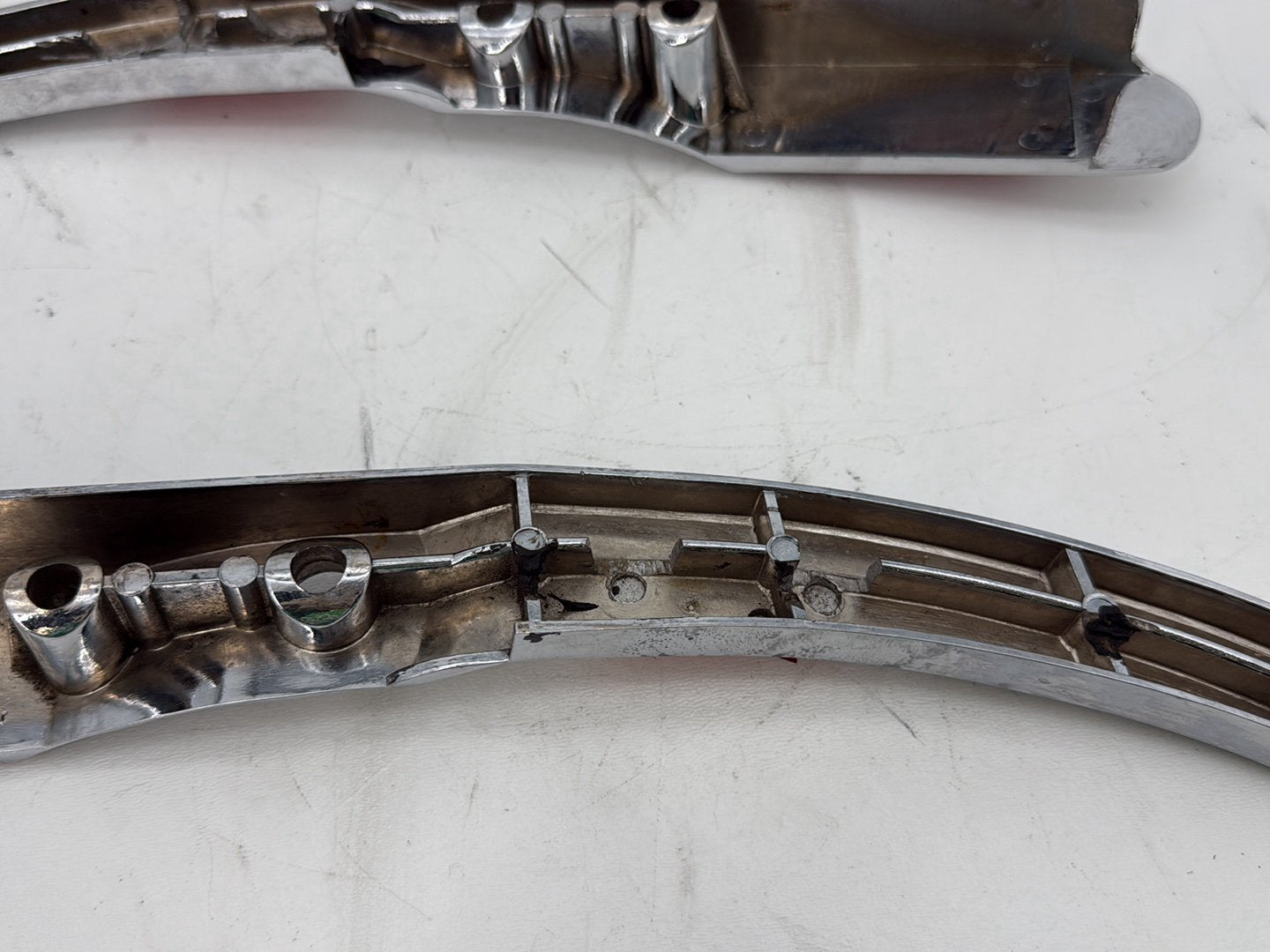 1993 Harley Sportster XLH883H Hugger 883 OEM Rear Left Right Fender Struts Bracket