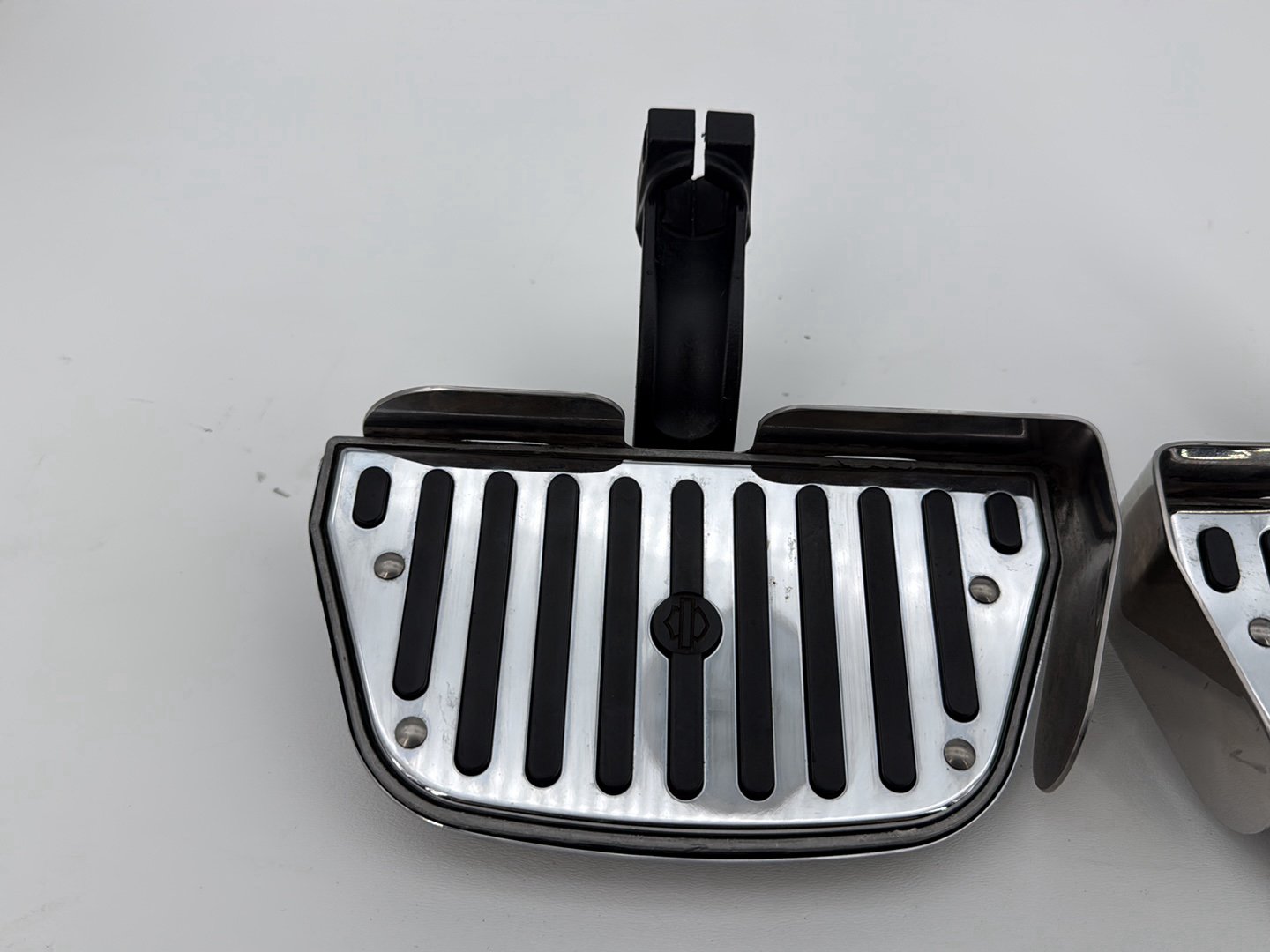 2007 Harley Softail Heritage Classic FLSTC OEM Left & Right Passenger Floorboard Foot Rest