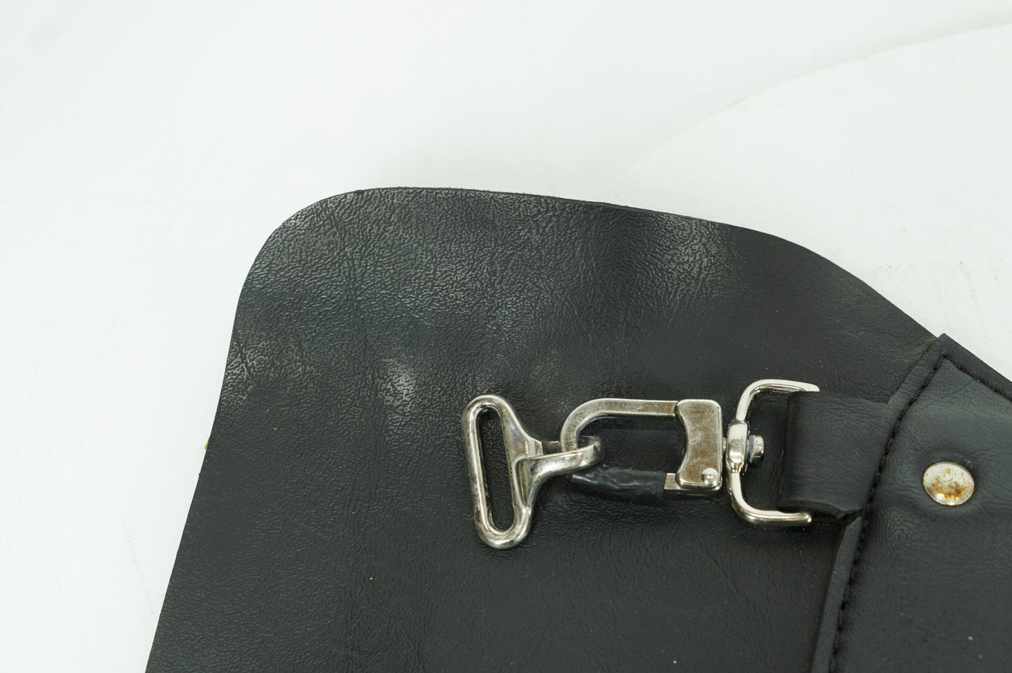 2013 - 2022 Harley-Davidson Sportster Custom Rear Saddle Bag Bridge Holder Leather TH37272