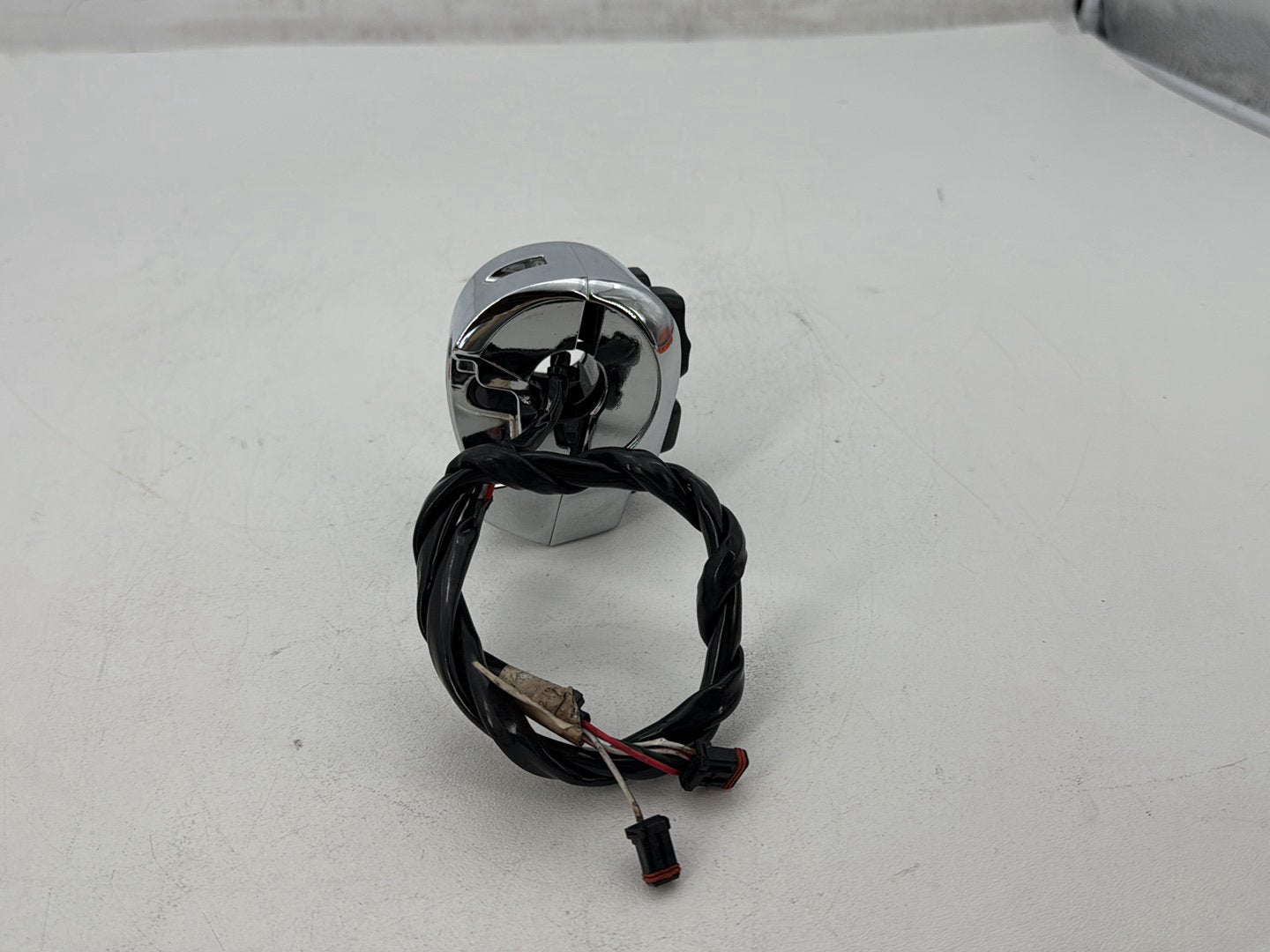 2014 Harley Electra Glide Touring CVO Screamin Eagle OEM Right Engine Start Kill Switches Controls