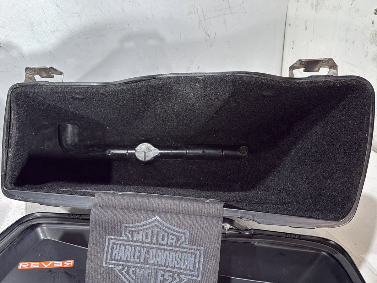 2011 Harley Road Glide Touring FLTRX OEM Left Right Saddlebags Luggage NOKey