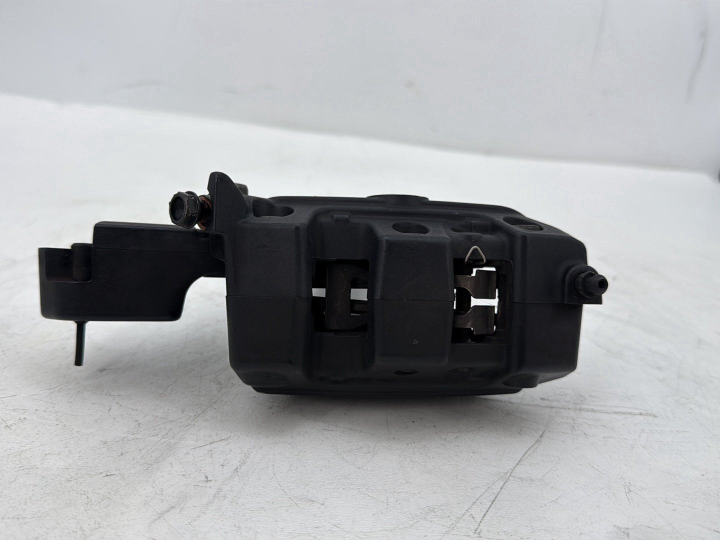 2008 Harley Electra Glide Touring Ultra FLHTCUI OEM Rear Back Brake Caliper w/ Bracket
