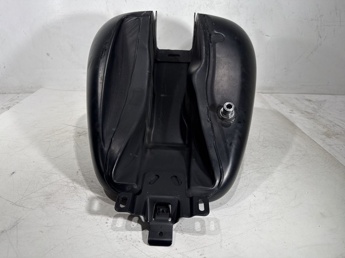 2013 Harley Street Glide Touring FLHX OEM Fuel Gas Tank Gasoline Reservoir