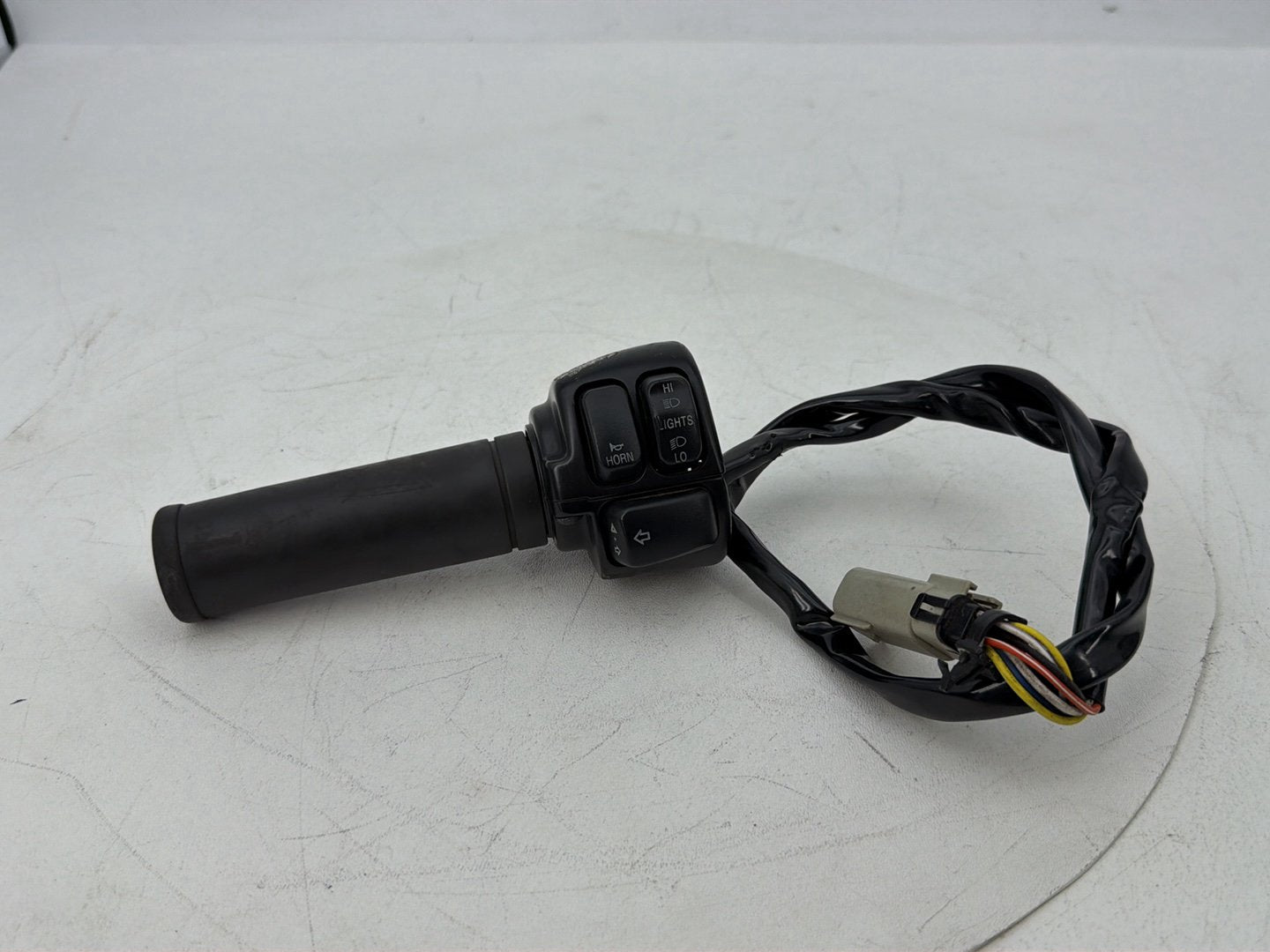 2007 - 2017 Harley-Davidson Dyna Super Glide Custom Left Turn Signal Headlight Switches Controls 71598-00