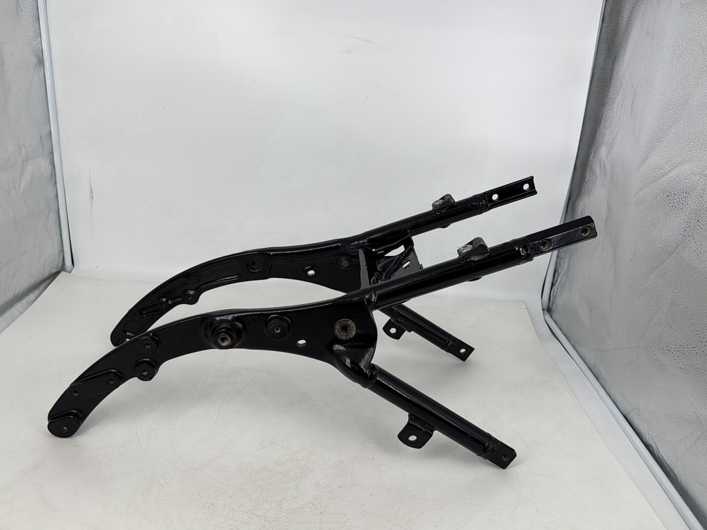 2008 - 2016 Harley-Davidson Touring Street Glide Rear Sub Frame Subframe Tail Rail 48079-09BHP