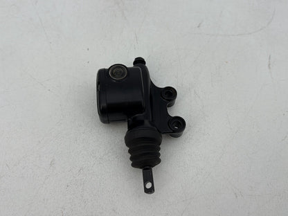 2019 - 2023 Harley-Davidson Touring Street Glide Rear Brake Master Cylinder Reservoir 41700028