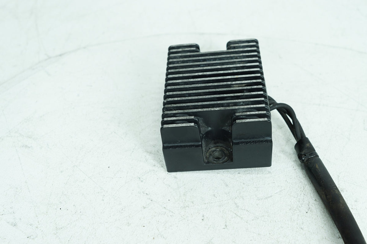 2003 Harley Sportster XL883 Hugger OEM Voltage Regulator Rectifier 74523-94A