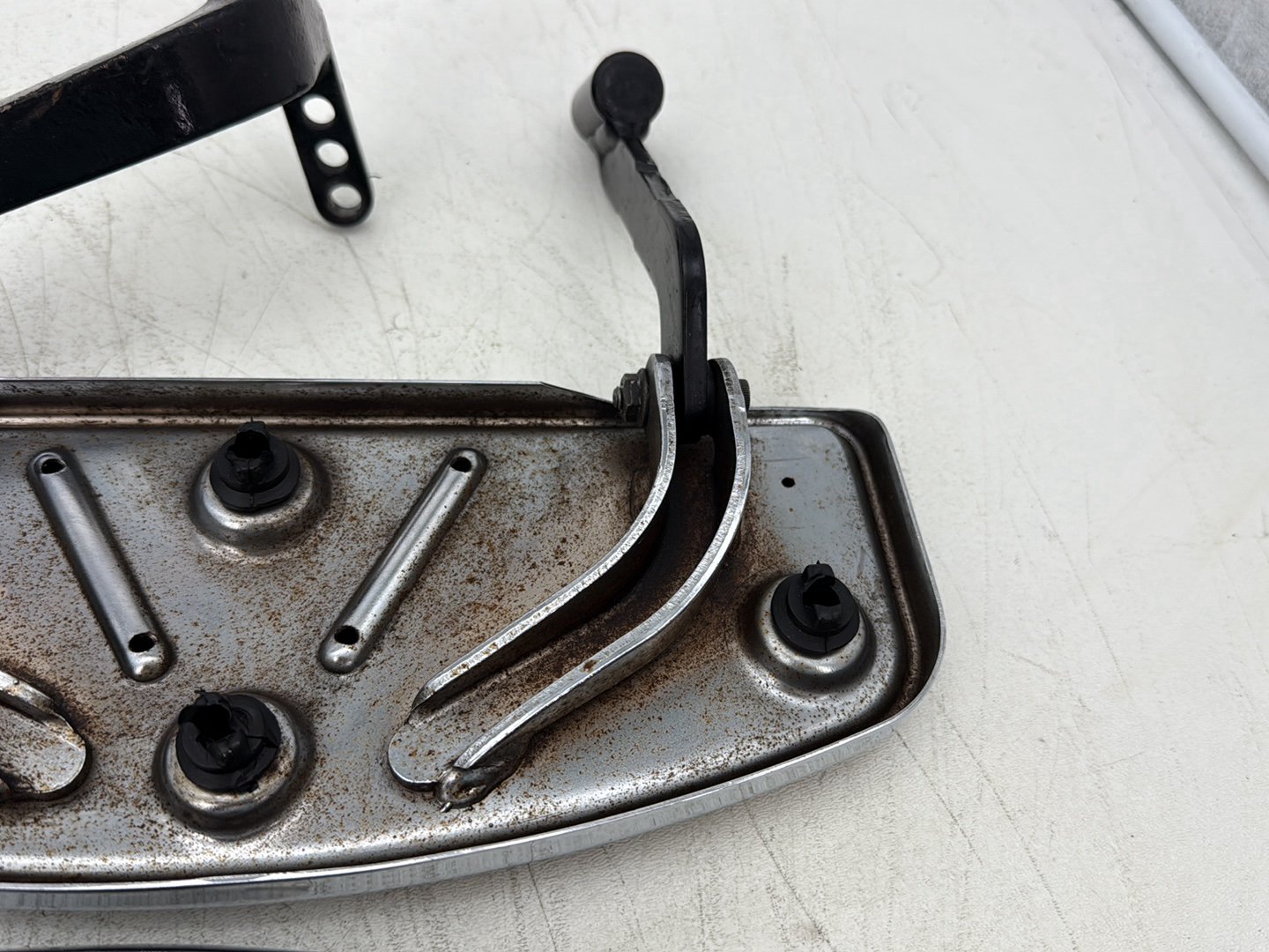 1998 Harley Touring FLHTCUI Electra Glide Ultra OEM Left Right Driver & Pass Floorboard Foot Rest