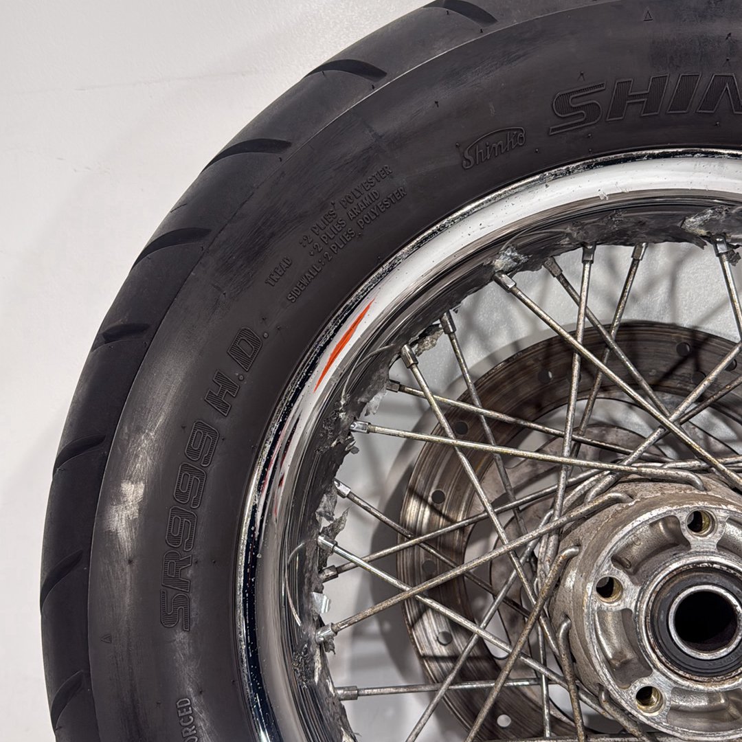 1999 - 2006 Harley-Davidson Touring Electra Glide Ultra Rear Wheel Rim Tire Spoked  	43440-05A