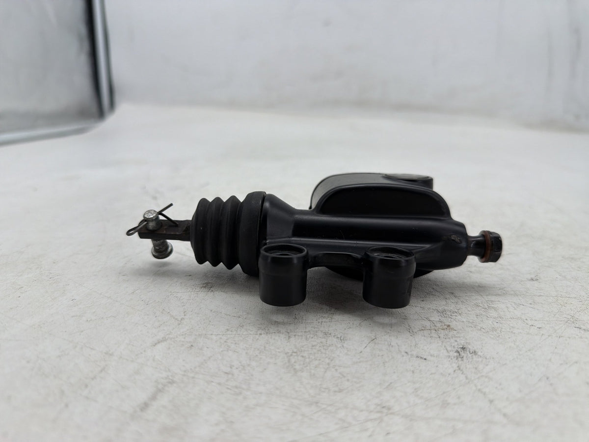 2010 Harley Street Glide Touring FLHX OEM Rear Brake Master Cylinder Reservoir