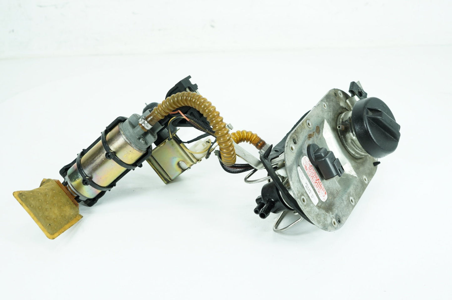 2004 Harley-Davidson Touring FLHTCUI - Fuel Pump Gas Gasoline Petrol Sending PN: 75126-02C